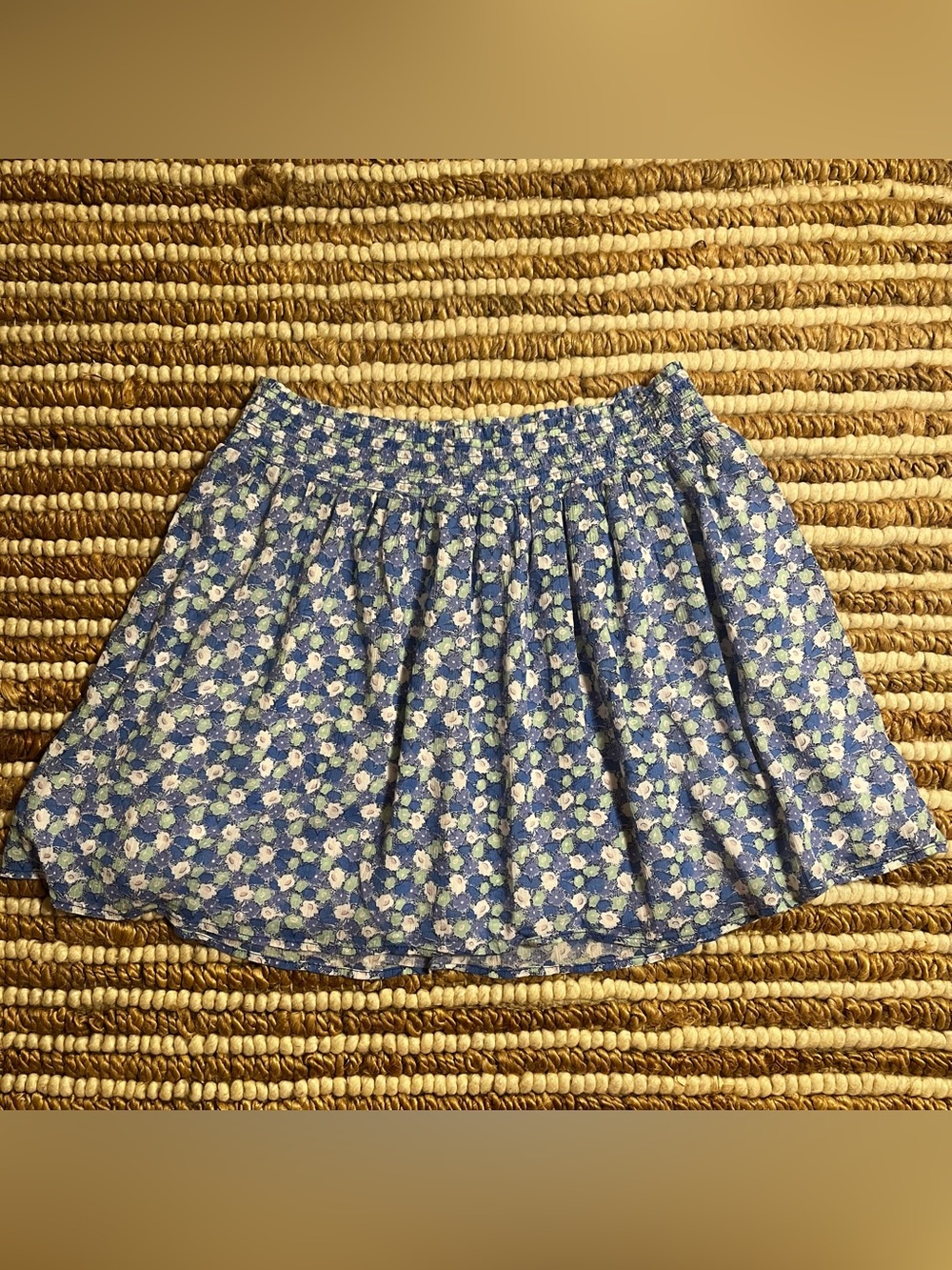 Old Navy Flowy blue floral mini skirt